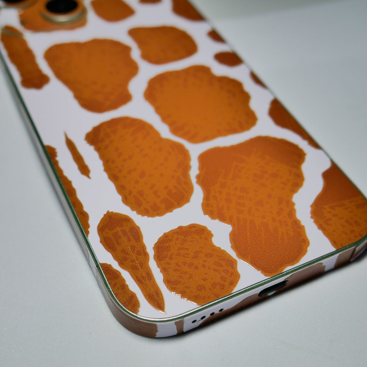 BROWN SPOTTED SKIN