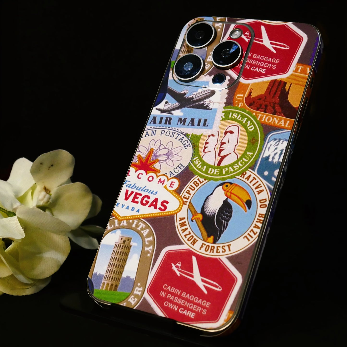 THE ROAMER EMBOSSED SKIN